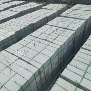 哈密 芝麻白1.8公分火烧300*600地铺，清仓大甩卖