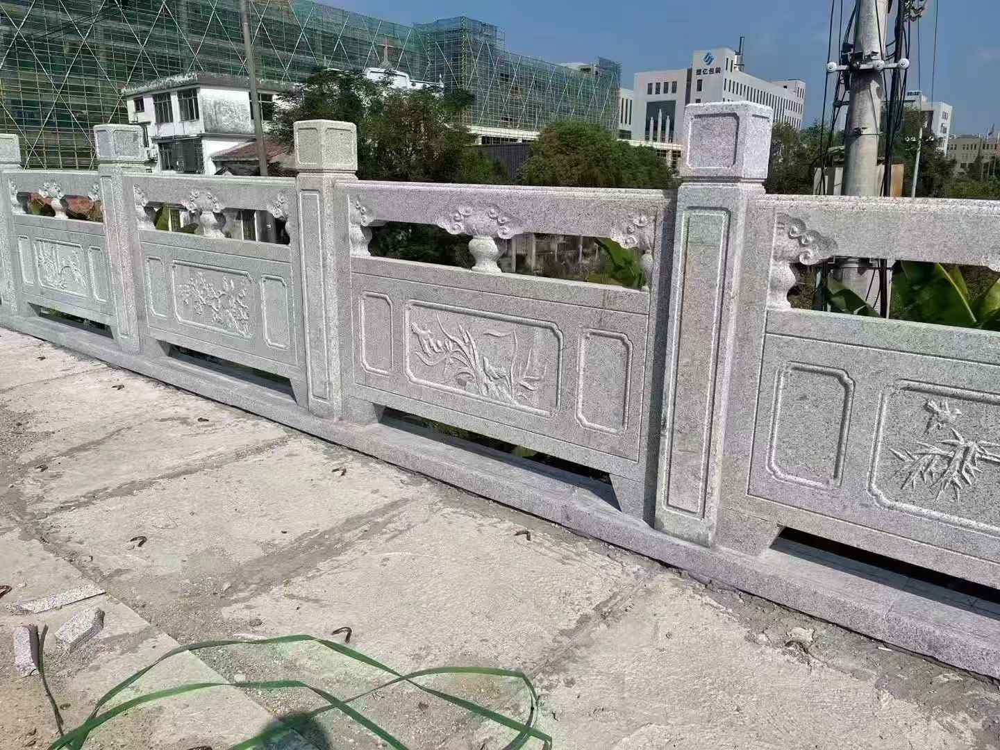 哈密 芝麻白栏杆