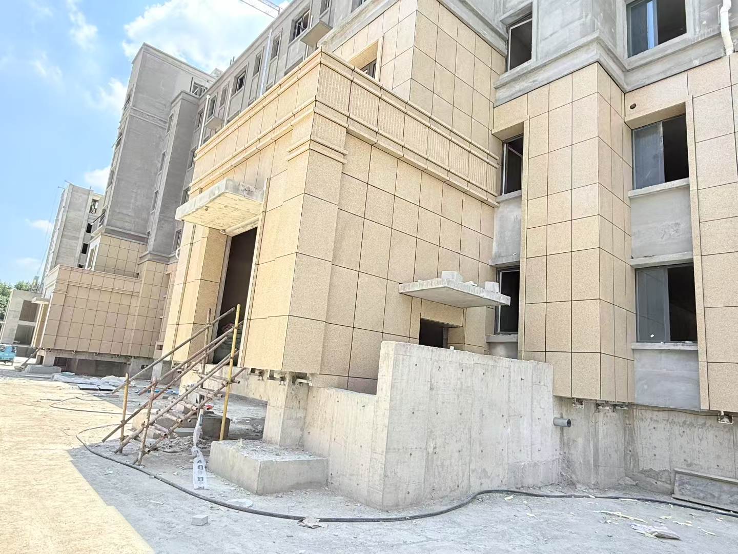 哈密 黄金麻干挂，工地实拍