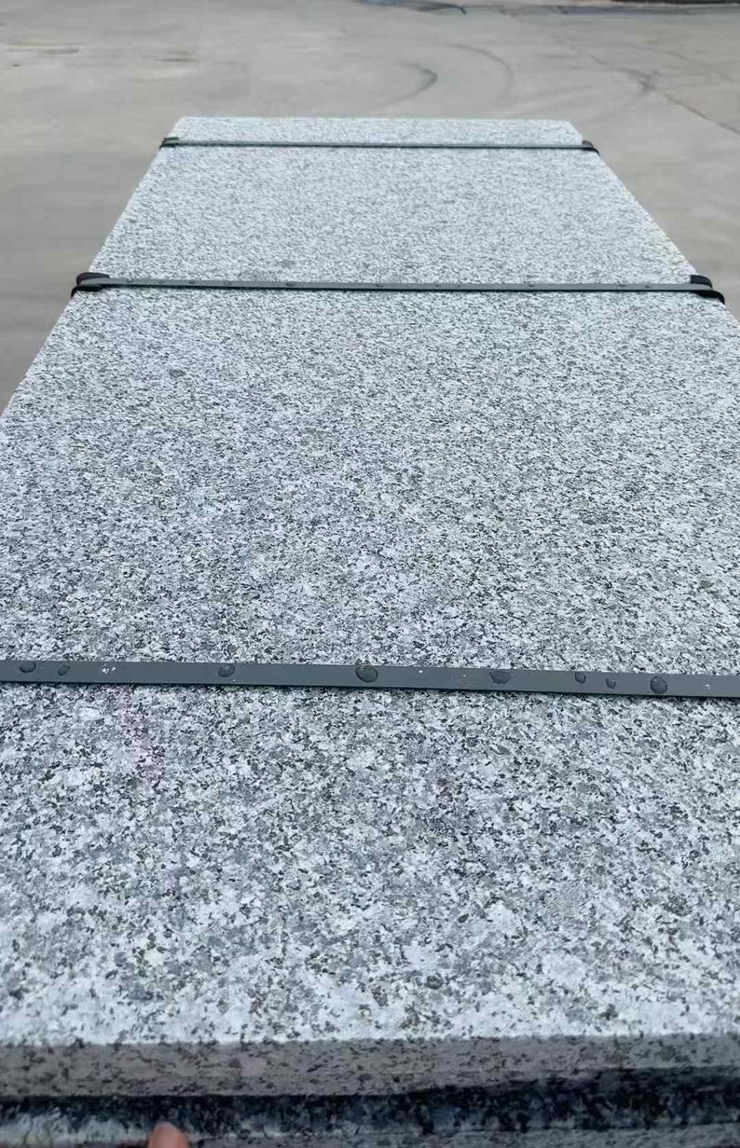 哈密 芝麻黑火烧面毛板，条板，半成品