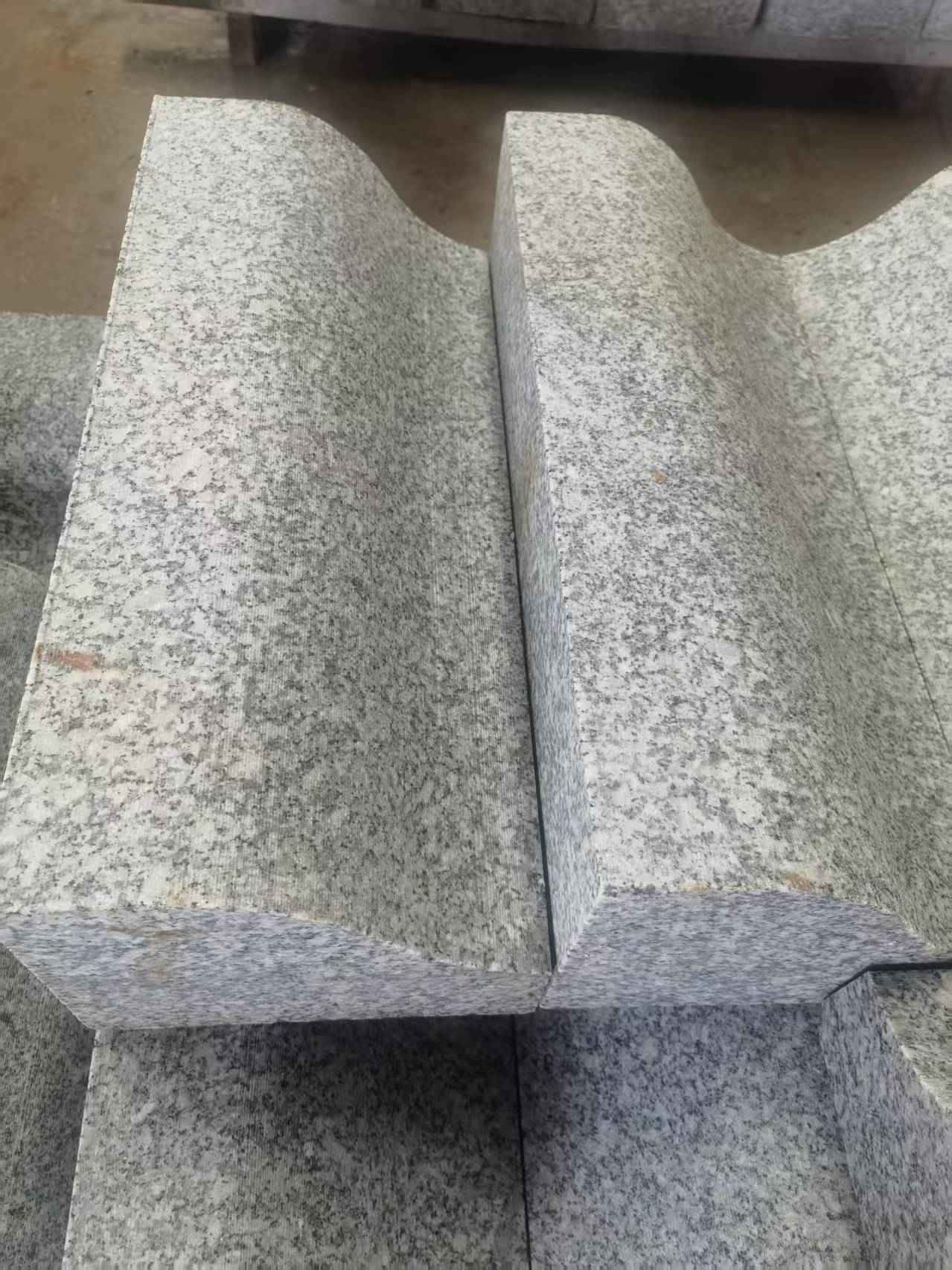 哈密芙蓉白S型拉丝面路沿石